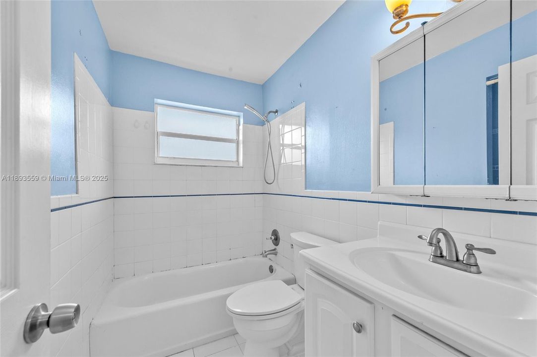 Recently Sold: $539,900 (4 beds, 2 baths, 1787 Square Feet)