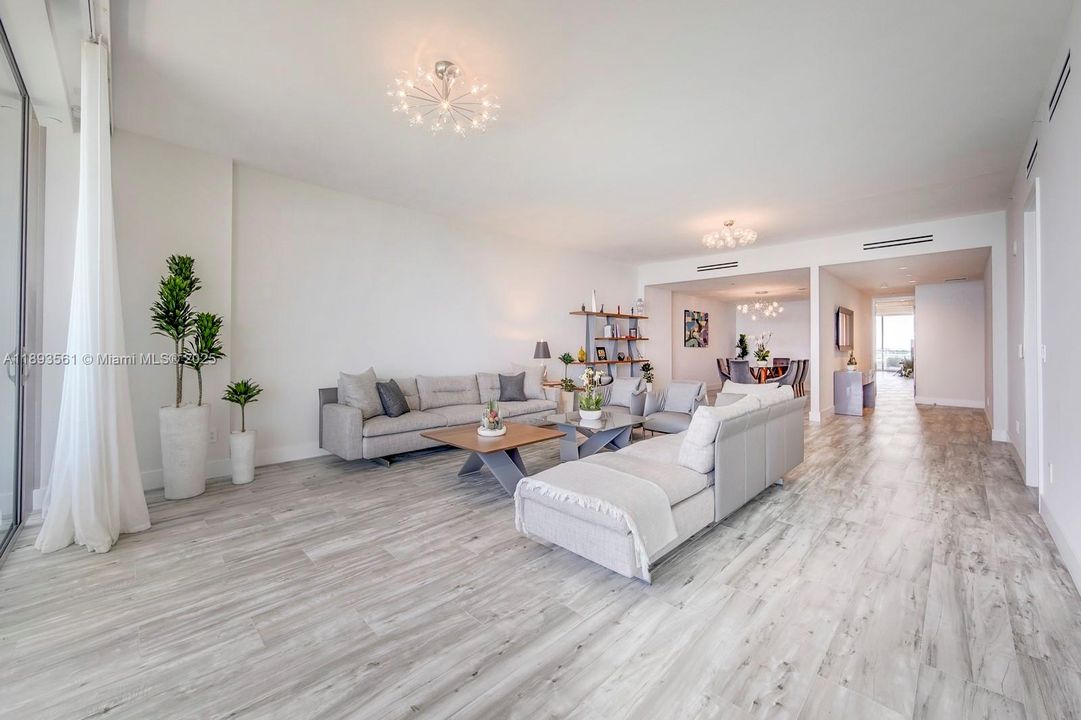 For Rent: $49,500 (3 beds, 4 baths, 3450 Square Feet)