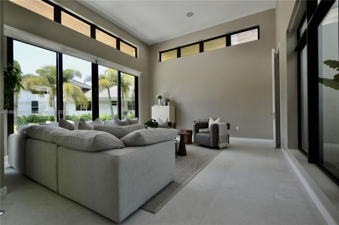 Recently Rented: $45,000 (6 beds, 7 baths, 6851 Square Feet)