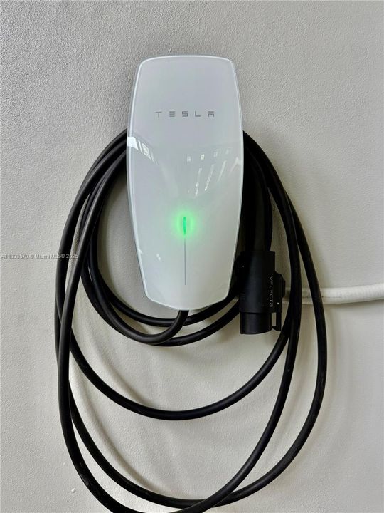 Recently Rented: $45,000 (6 beds, 7 baths, 6851 Square Feet)