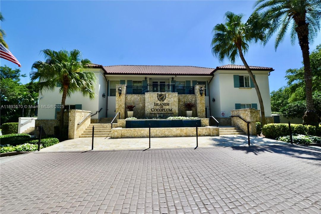 Recently Rented: $45,000 (6 beds, 7 baths, 6851 Square Feet)