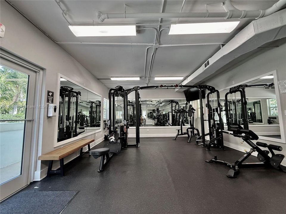 Recently Rented: $45,000 (6 beds, 7 baths, 6851 Square Feet)