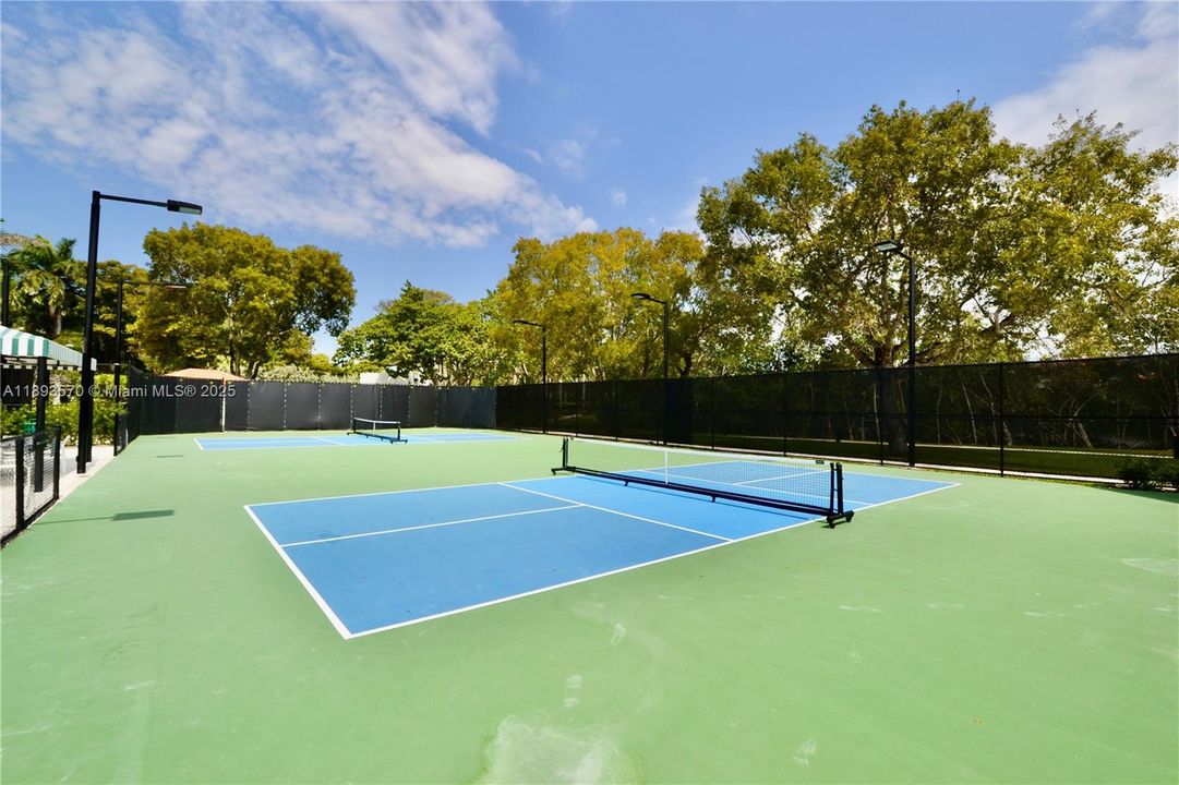 Recently Rented: $45,000 (6 beds, 7 baths, 6851 Square Feet)