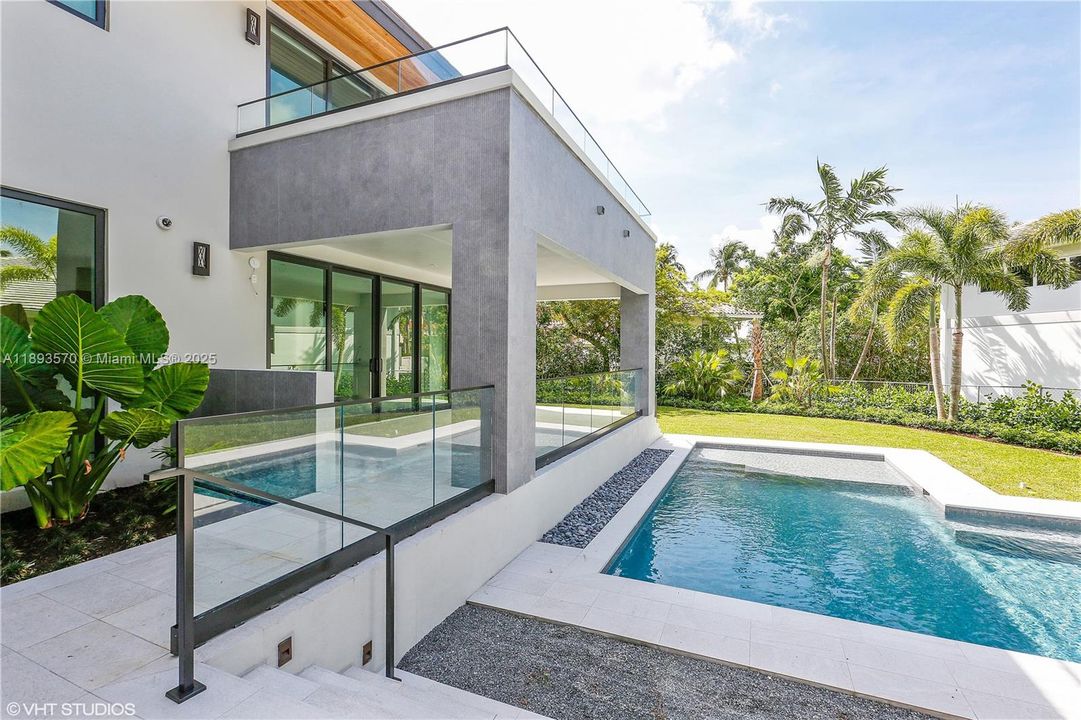 Recently Rented: $45,000 (6 beds, 7 baths, 6851 Square Feet)