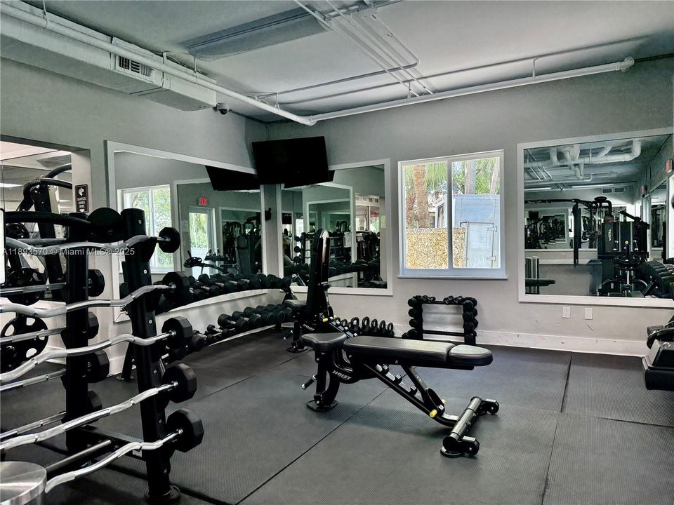 Recently Rented: $45,000 (6 beds, 7 baths, 6851 Square Feet)