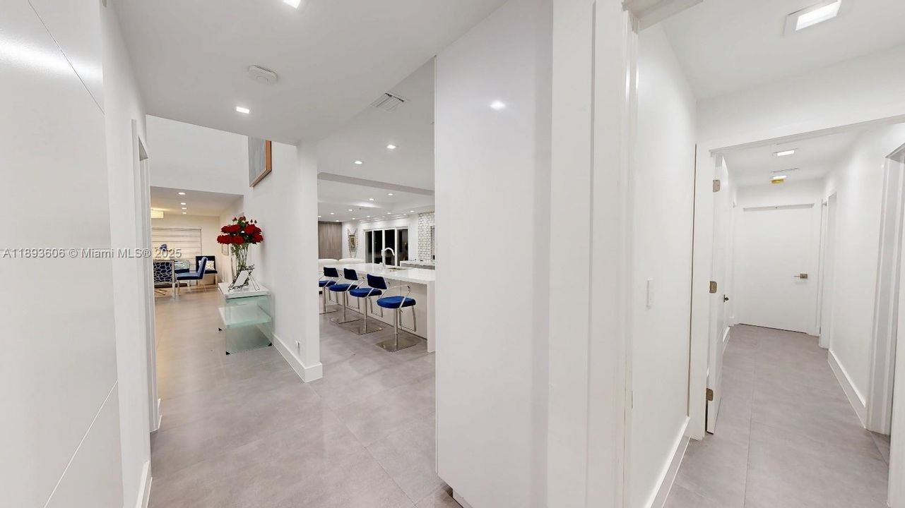 En Venta: $1,199,000 (4 camas, 3 baños, 2946 Pies cuadrados)