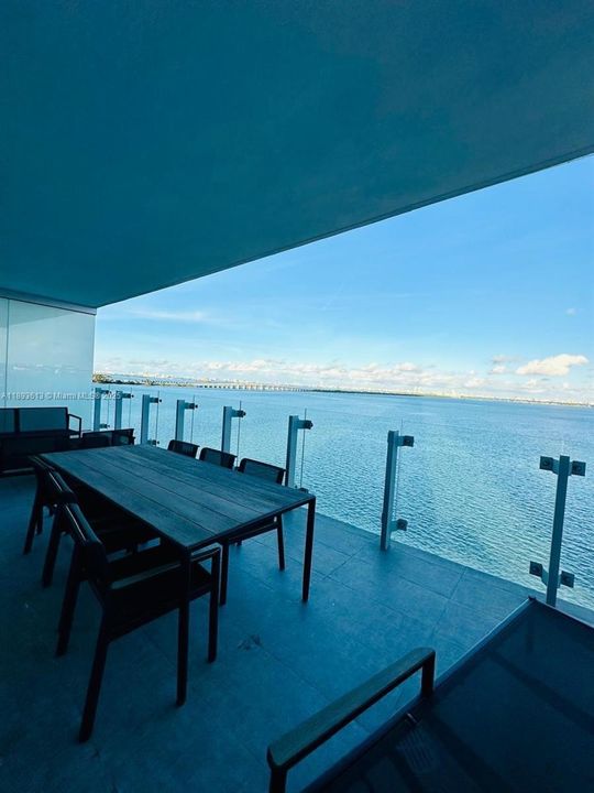 For Rent: $12,000 (2 beds, 1 baths, 1732 Square Feet)