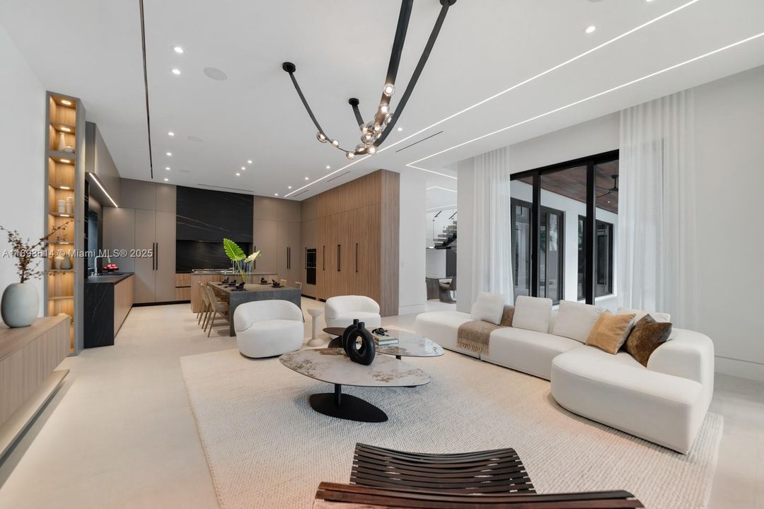 На продажу: $7,995,000 (8 спален, 8 ванн, 7530 Квадратных фут)