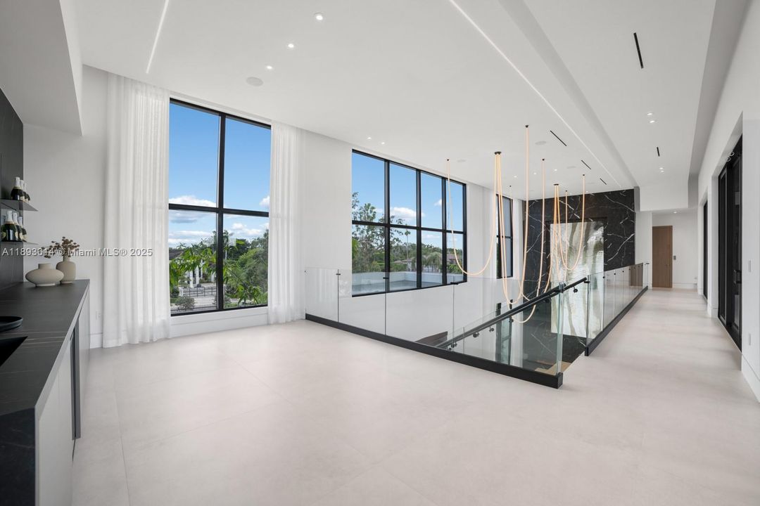 На продажу: $7,995,000 (8 спален, 8 ванн, 7530 Квадратных фут)