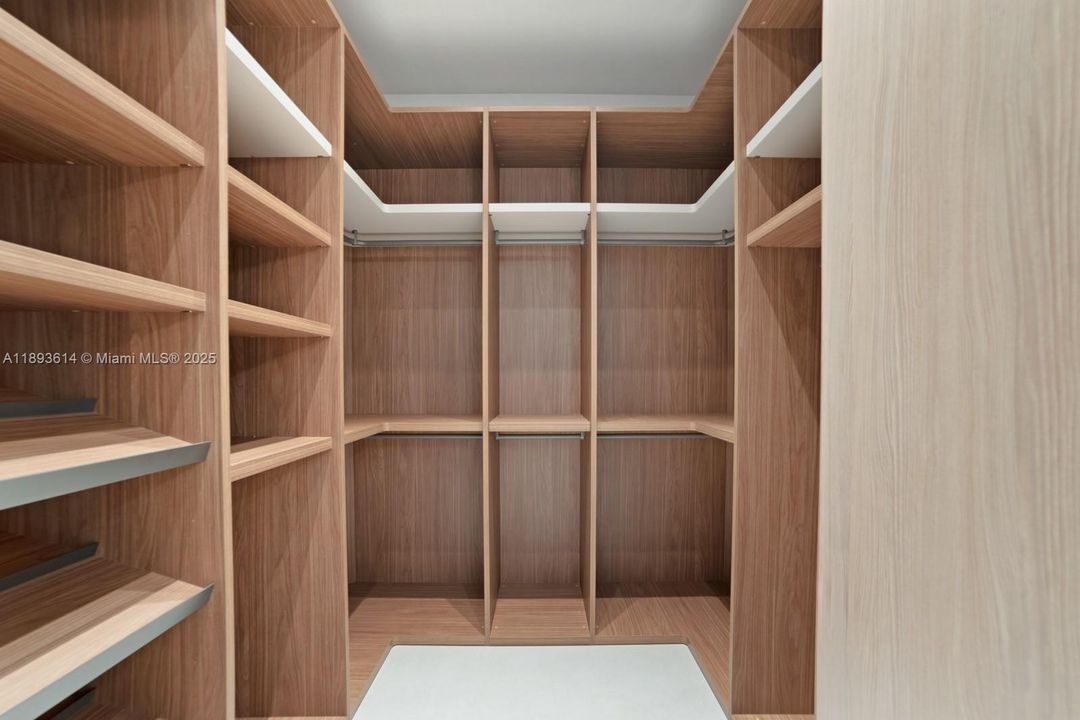 На продажу: $7,995,000 (8 спален, 8 ванн, 7530 Квадратных фут)