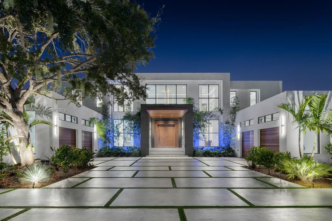 На продажу: $7,995,000 (8 спален, 8 ванн, 7530 Квадратных фут)