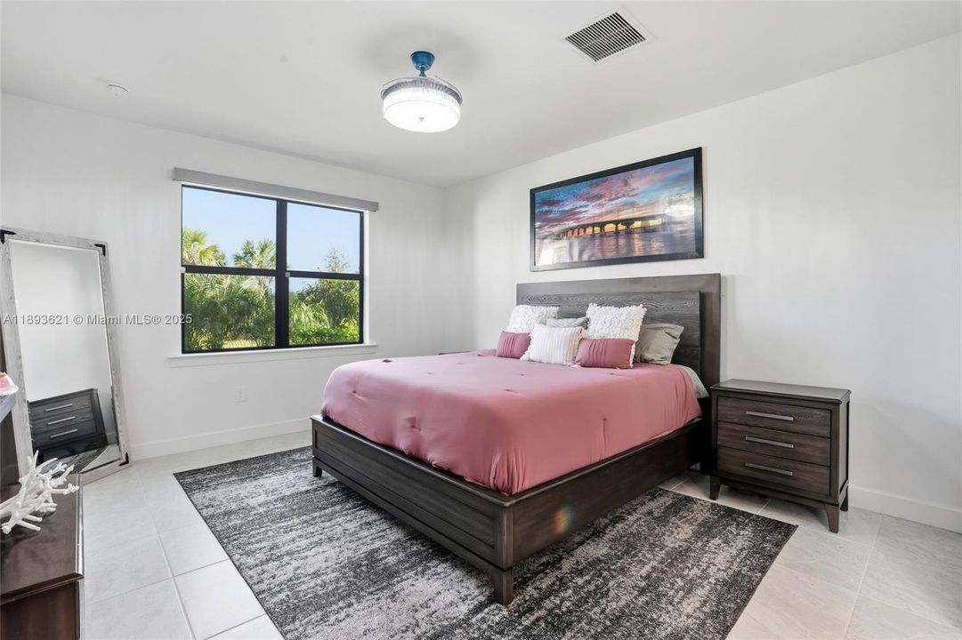 En Venta: $515,000 (3 camas, 3 baños, 4101 Pies cuadrados)