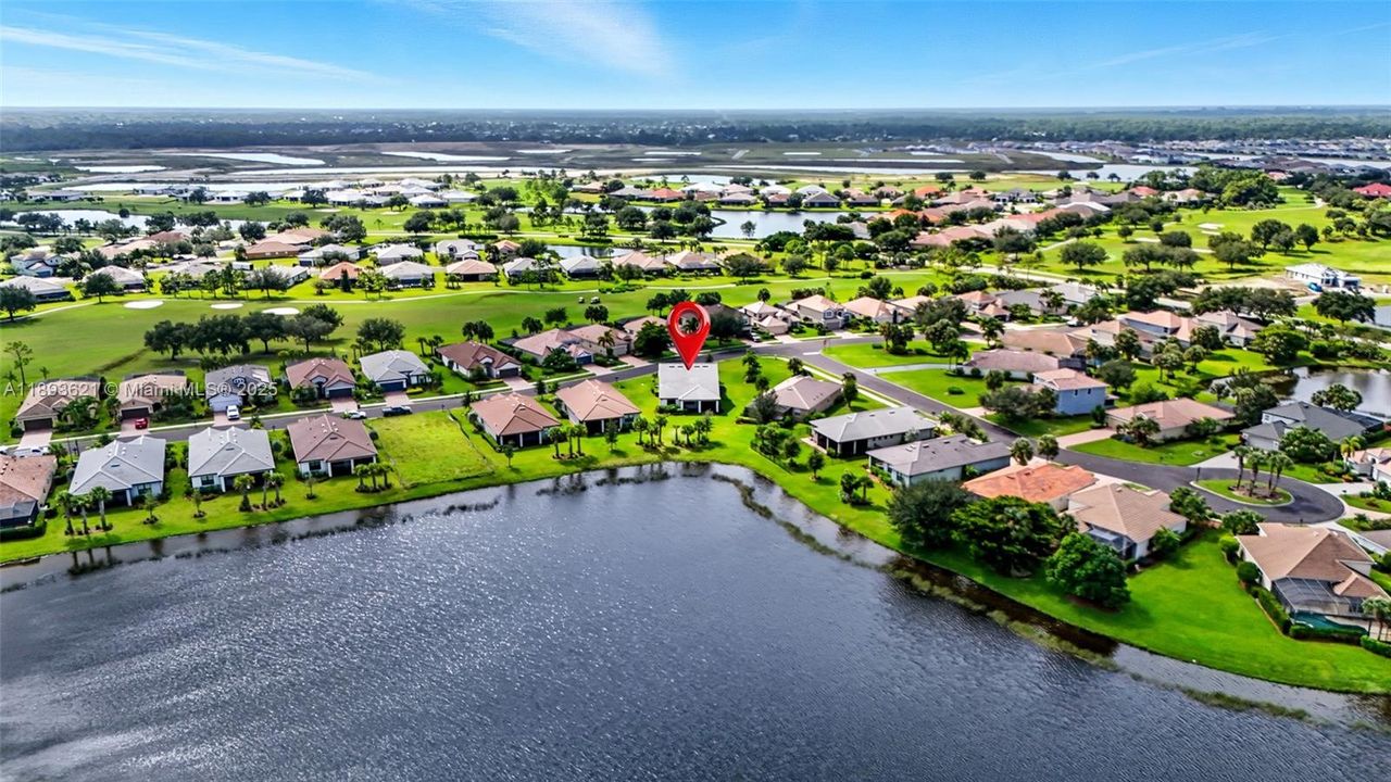 En Venta: $515,000 (3 camas, 3 baños, 4101 Pies cuadrados)