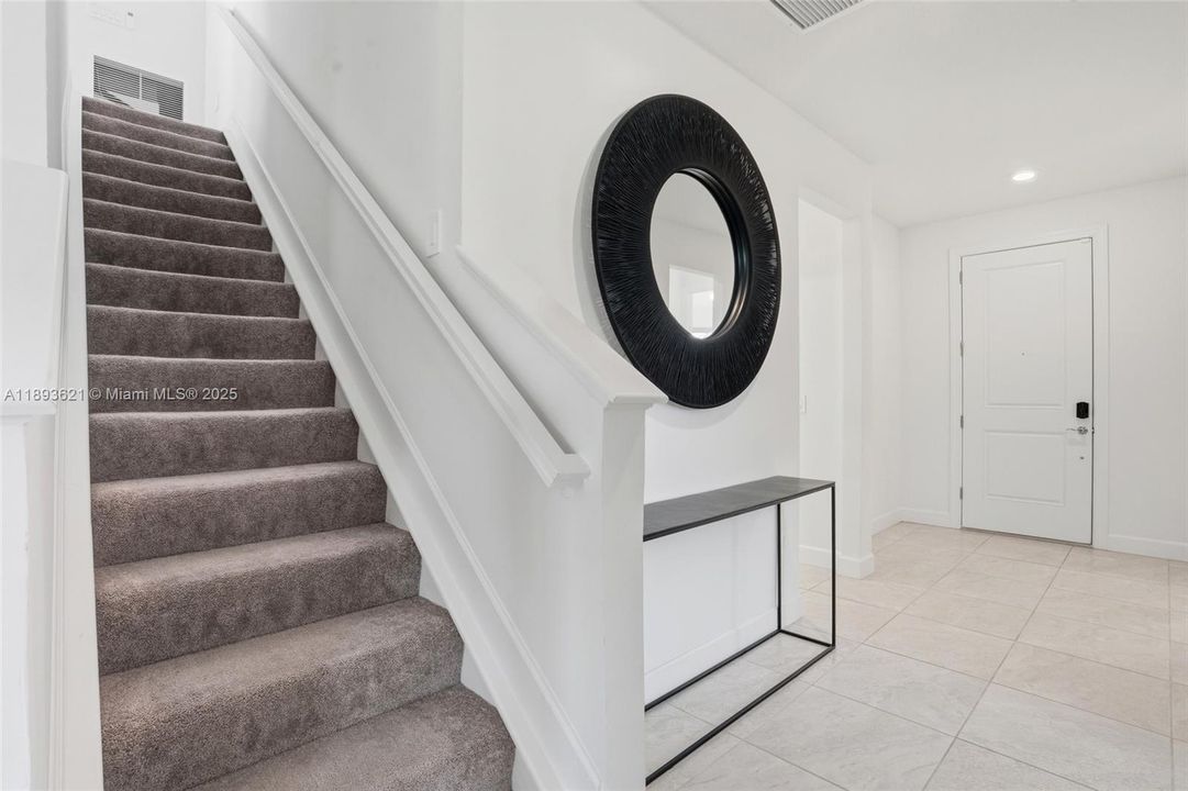 En Venta: $515,000 (3 camas, 3 baños, 4101 Pies cuadrados)