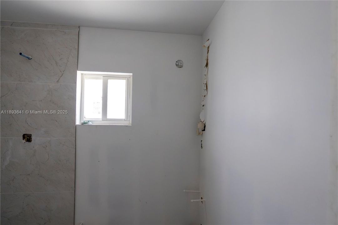 Active With Contract: $699,900 (0 beds, 0 baths, 39800 Square Feet)