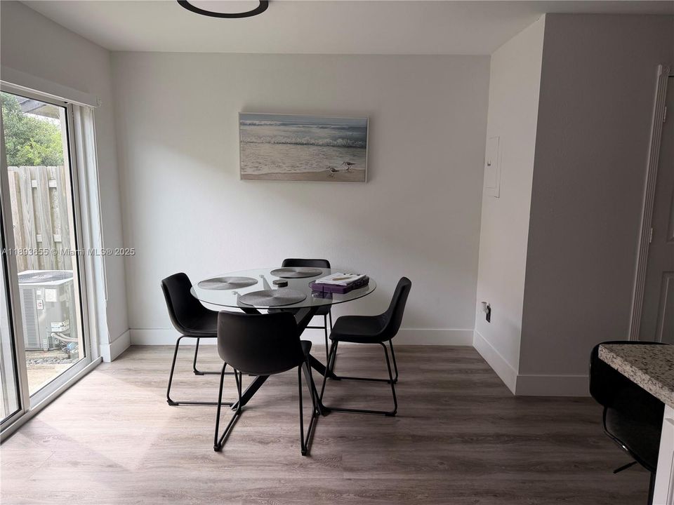 For Sale: $455,000 (3 beds, 2 baths, 1596 Square Feet)