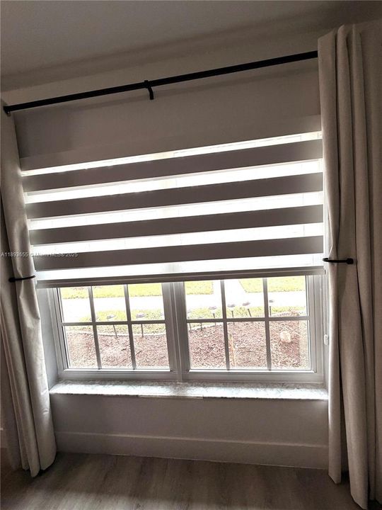 For Sale: $455,000 (3 beds, 2 baths, 1596 Square Feet)