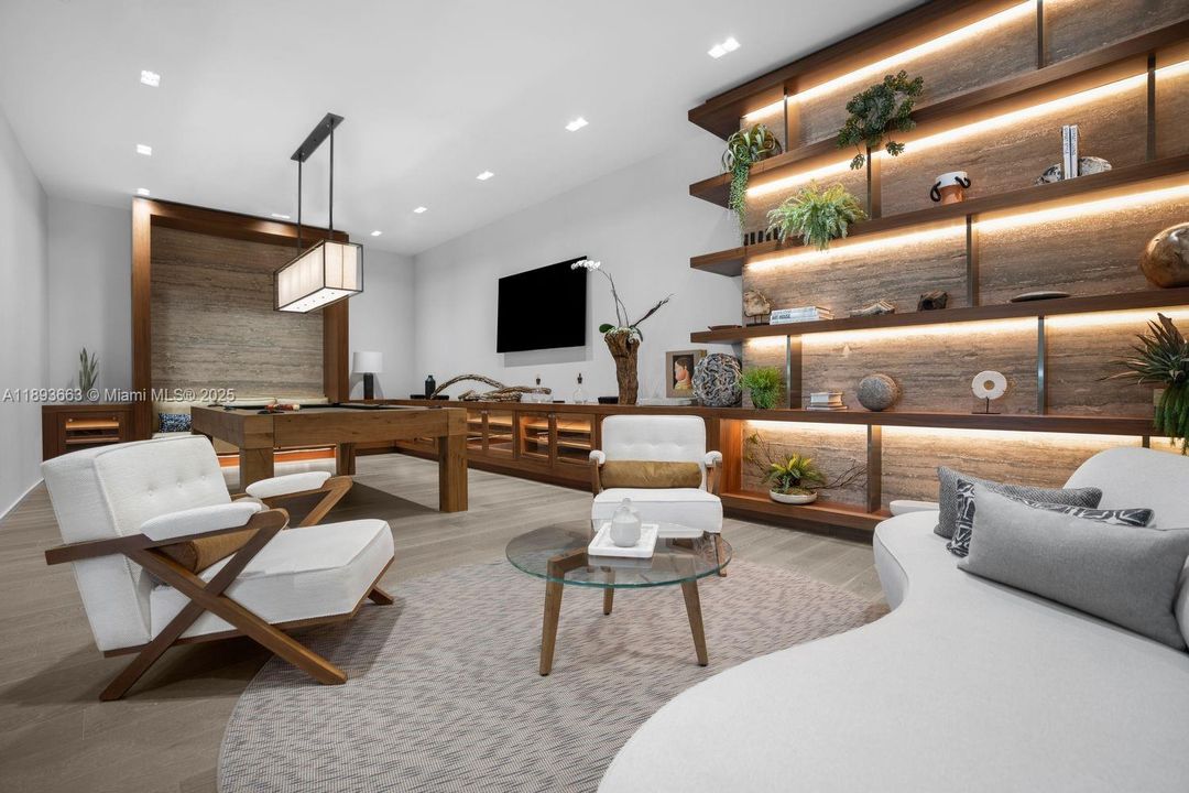 出租: $20,000 (2 贝兹, 3 浴室, 1885 平方英尺)