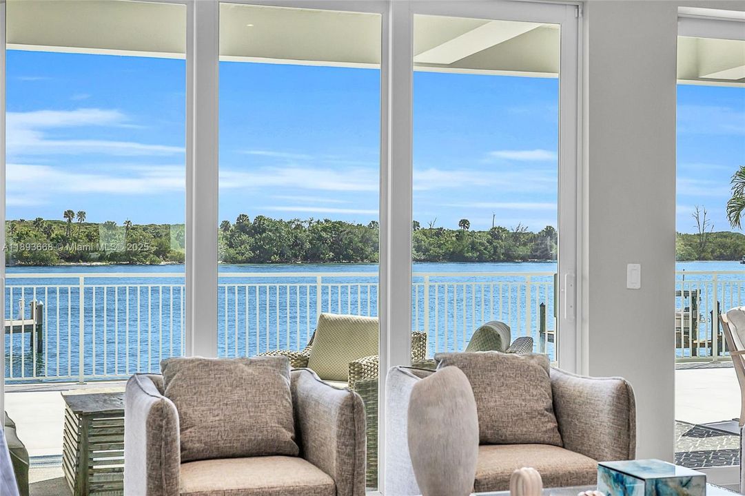Living Room Intracoastal View