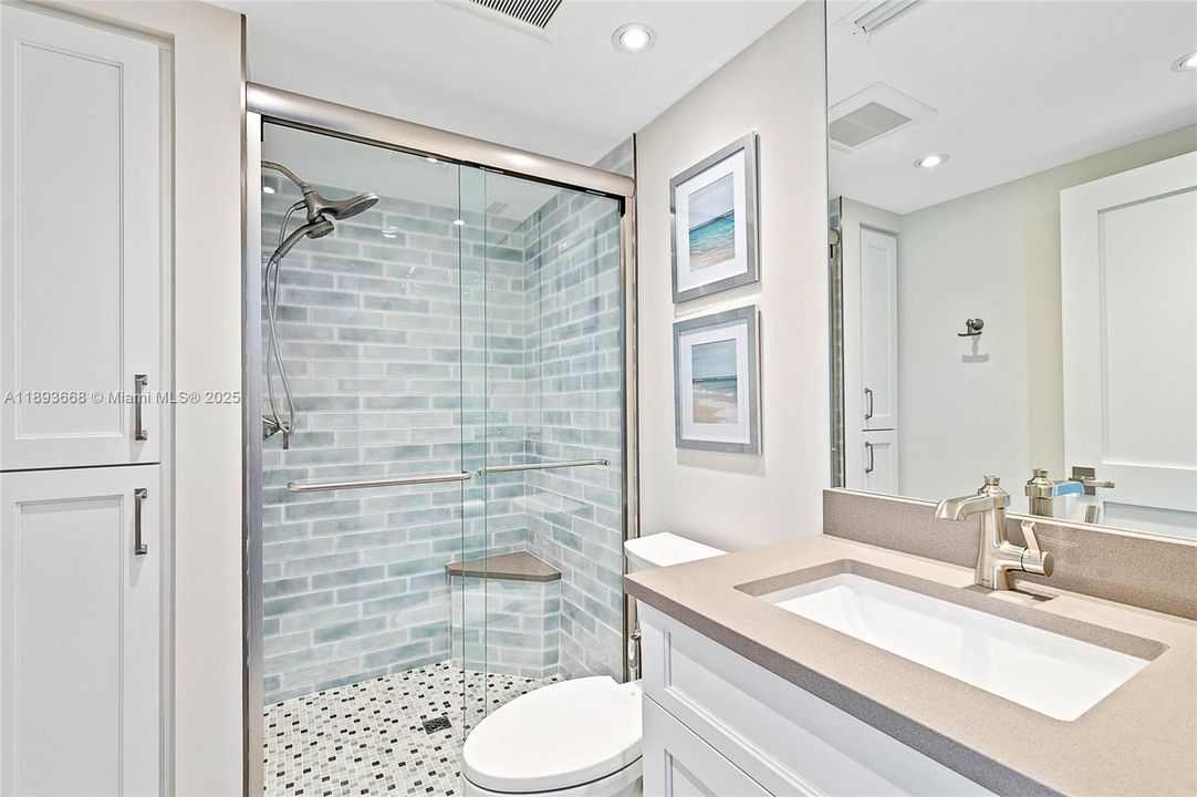 For Sale: $11,750,000 (6 beds, 5 baths, 4823 Square Feet)