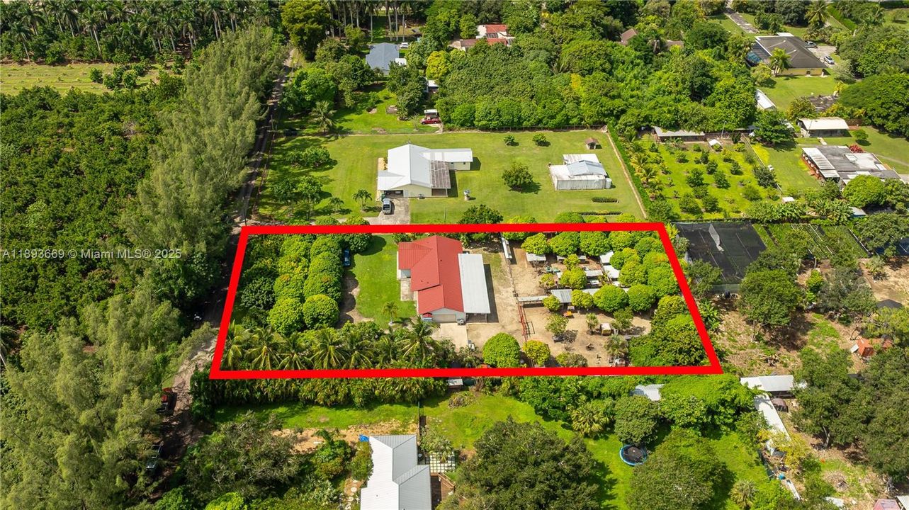 En Venta: $949,900 (3 camas, 3 baños, 1904 Pies cuadrados)