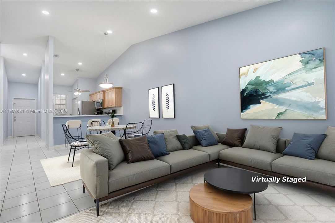 Active With Contract: $400,000 (2 beds, 2 baths, 1089 Square Feet)