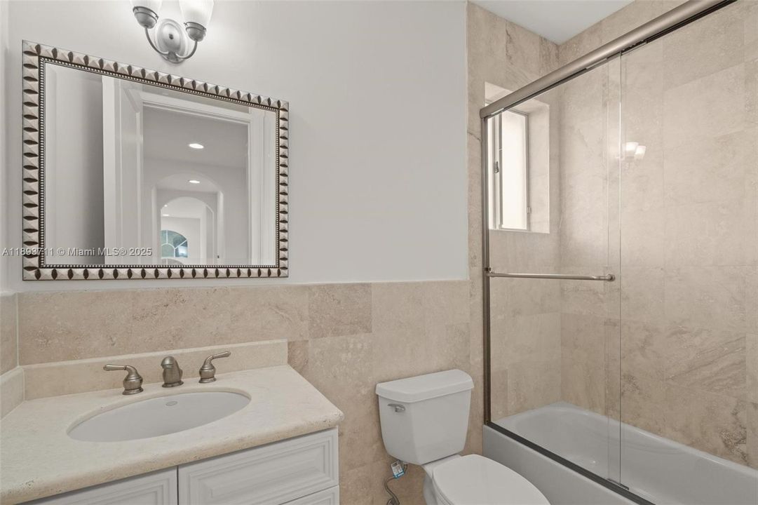 For Sale: $1,980,000 (5 beds, 6 baths, 3676 Square Feet)