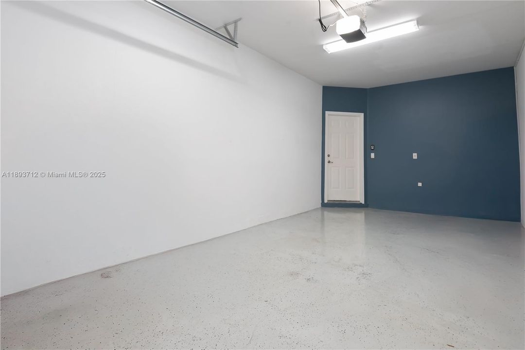 待售: $820,000 (3 贝兹, 3 浴室, 2062 平方英尺)