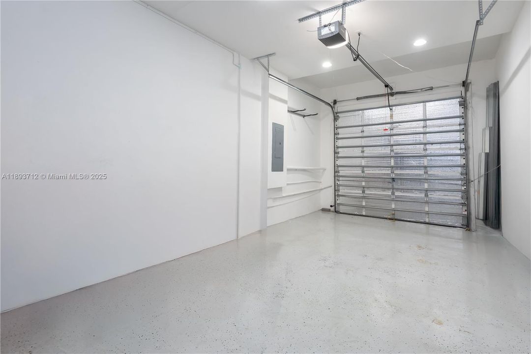 待售: $820,000 (3 贝兹, 3 浴室, 2062 平方英尺)