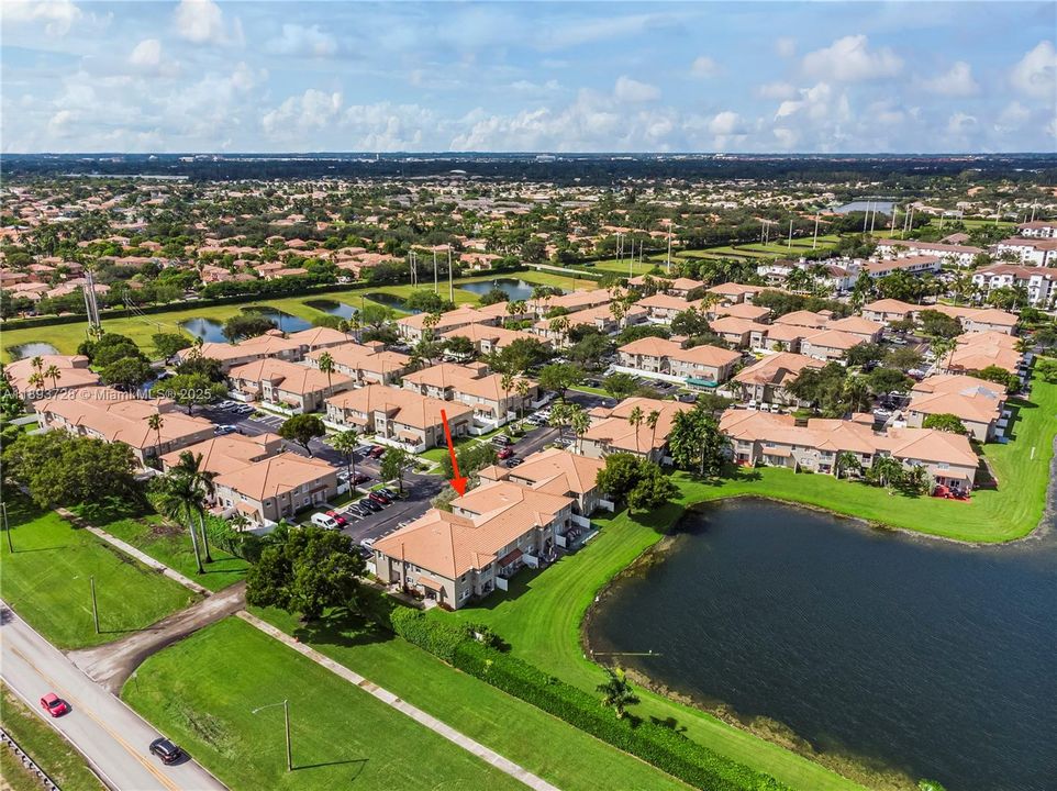 Recently Sold: $369,000 (2 beds, 2 baths, 1153 Square Feet)