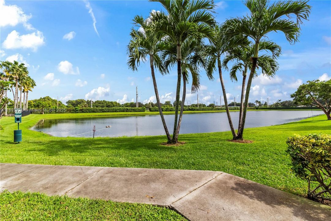 Recently Sold: $369,000 (2 beds, 2 baths, 1153 Square Feet)