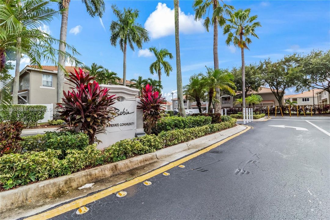 Recently Sold: $369,000 (2 beds, 2 baths, 1153 Square Feet)