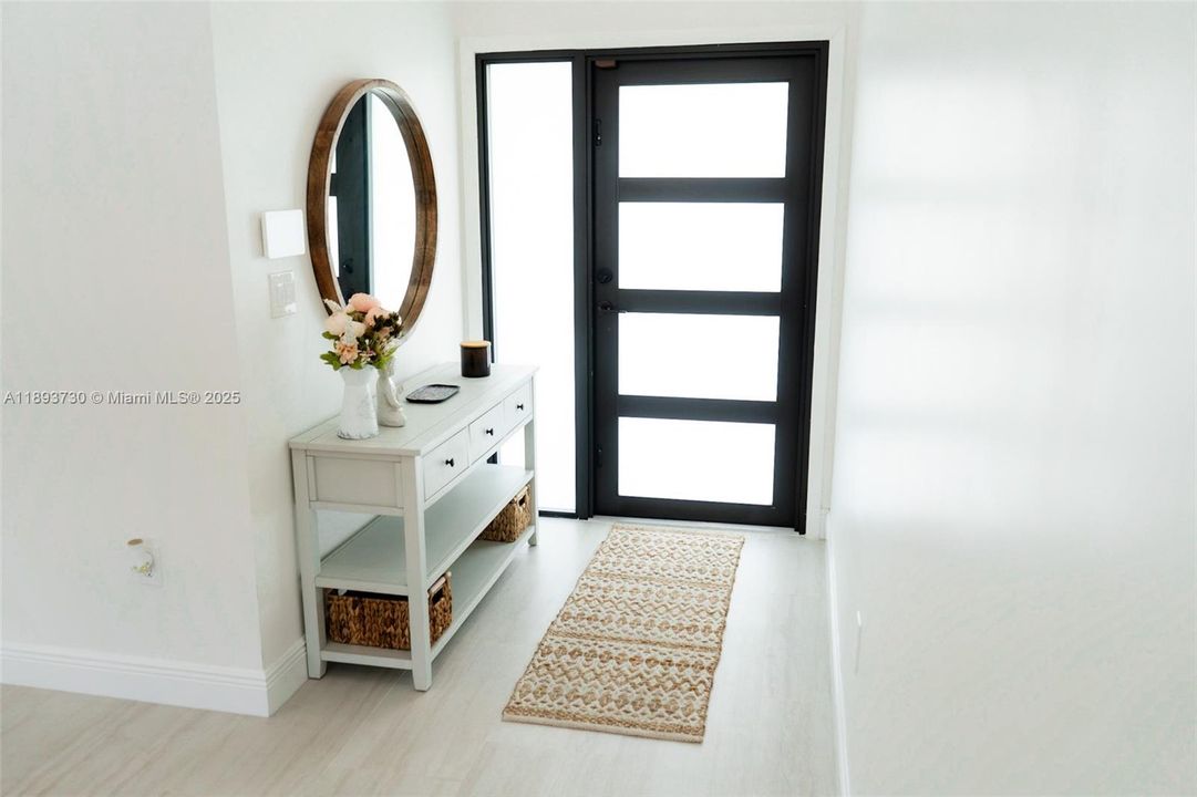 Active With Contract: $3,200 (3 beds, 2 baths, 1425 Square Feet)