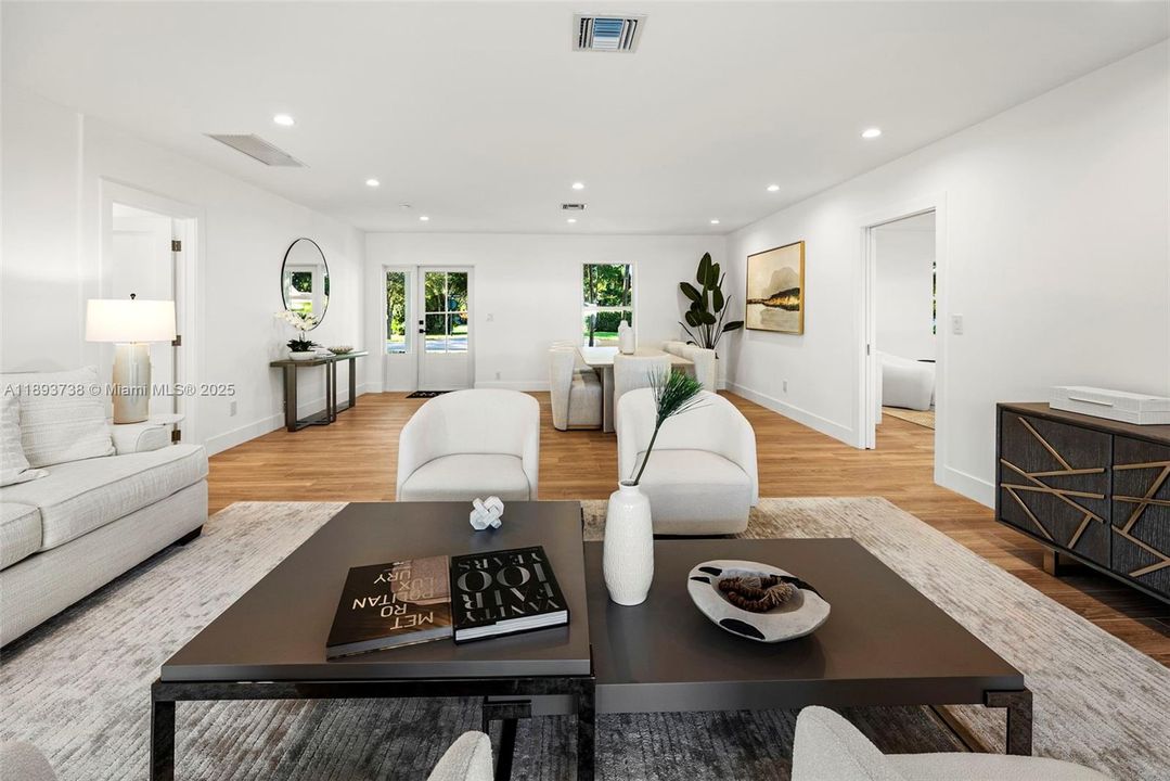 На продажу: $2,600,000 (5 спален, 4 ванн, 2127 Квадратных фут)