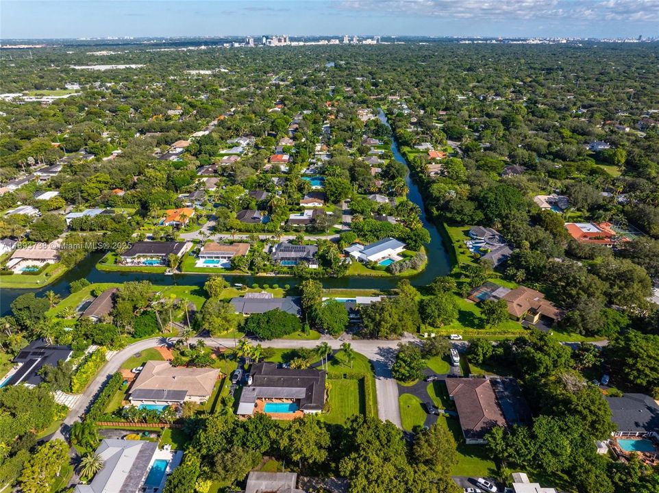 На продажу: $2,600,000 (5 спален, 4 ванн, 2127 Квадратных фут)