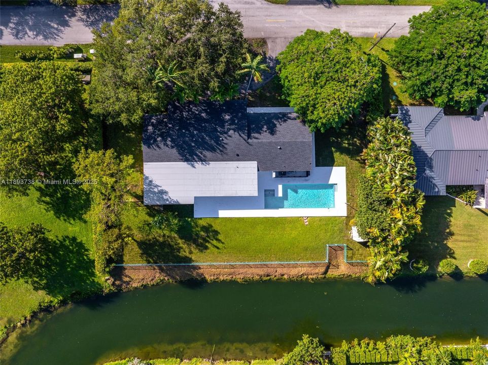 На продажу: $2,600,000 (5 спален, 4 ванн, 2127 Квадратных фут)