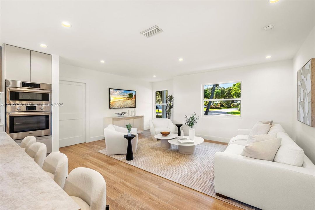 На продажу: $2,600,000 (5 спален, 4 ванн, 2127 Квадратных фут)