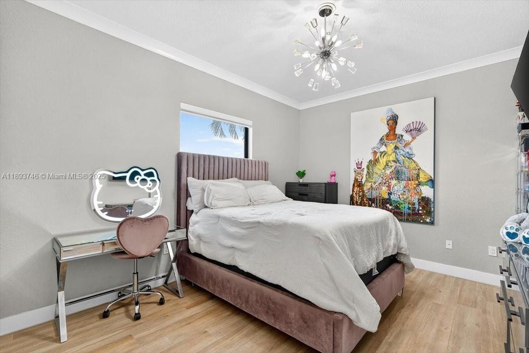 For Sale: $1,495,000 (4 beds, 3 baths, 2556 Square Feet)