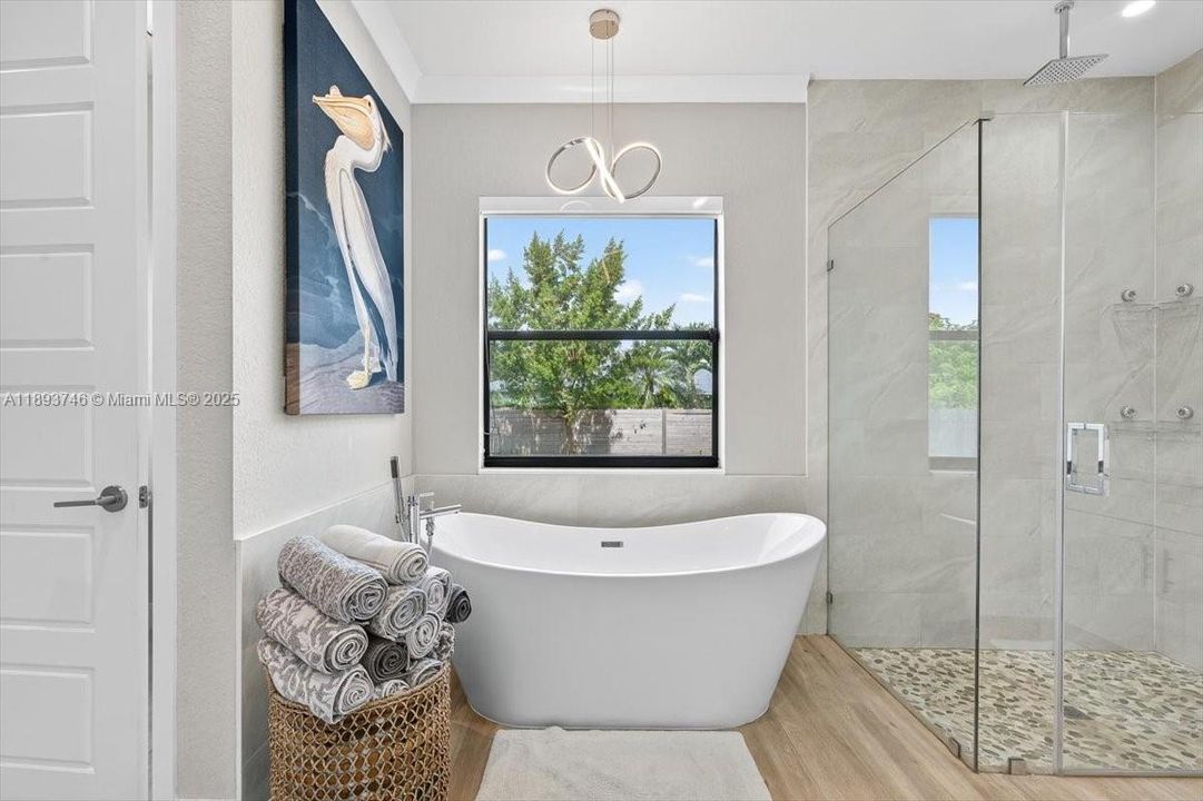 For Sale: $1,495,000 (4 beds, 3 baths, 2556 Square Feet)