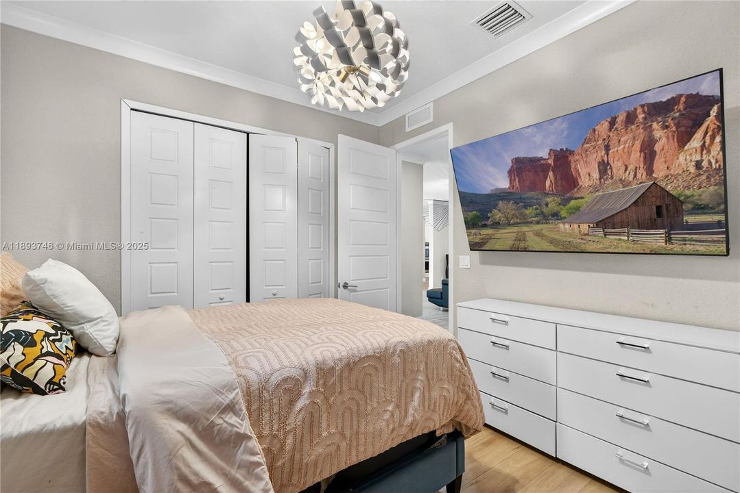 For Sale: $1,495,000 (4 beds, 3 baths, 2556 Square Feet)