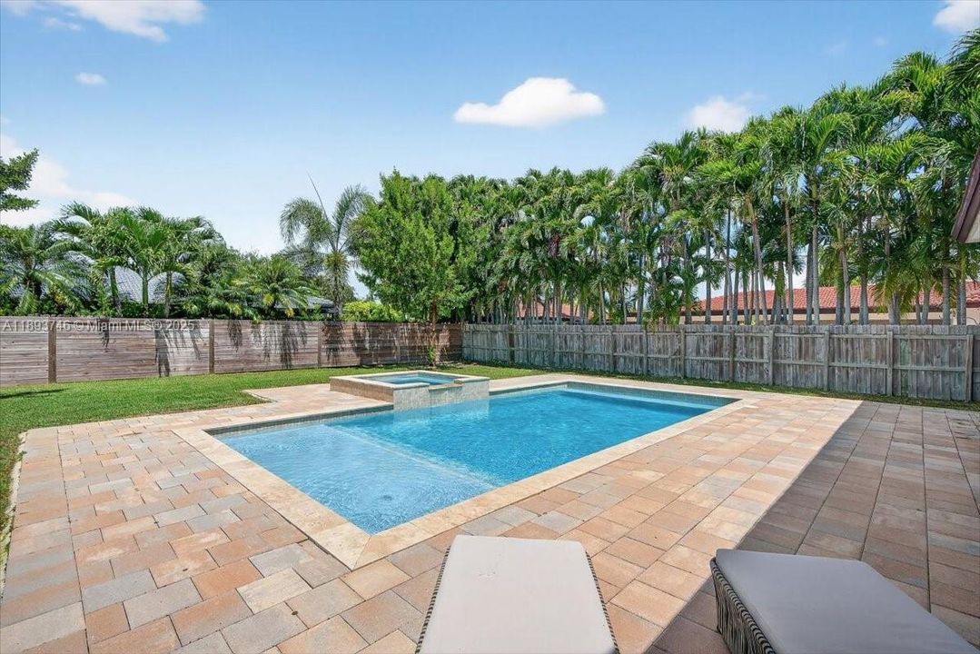 For Sale: $1,495,000 (4 beds, 3 baths, 2556 Square Feet)