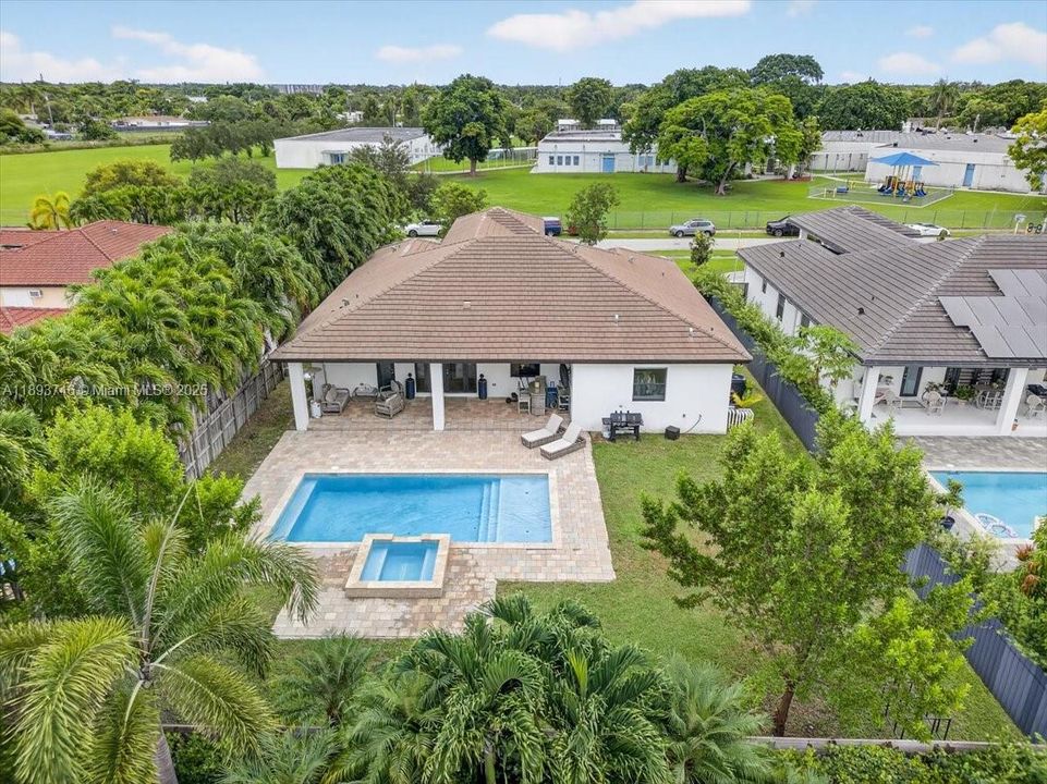 For Sale: $1,495,000 (4 beds, 3 baths, 2556 Square Feet)