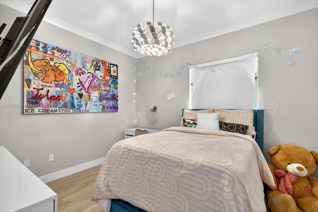 For Sale: $1,495,000 (4 beds, 3 baths, 2556 Square Feet)