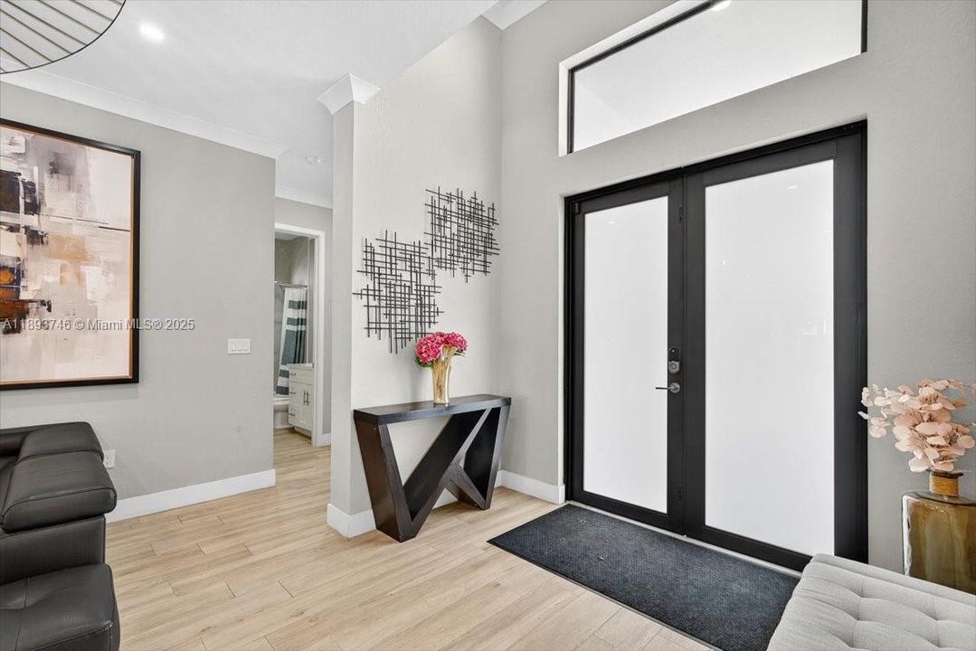 For Sale: $1,495,000 (4 beds, 3 baths, 2556 Square Feet)