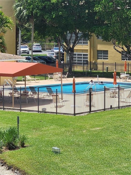 Под контрактом: $1,375 (1 спален, 1 ванн, 660 Квадратных фут)