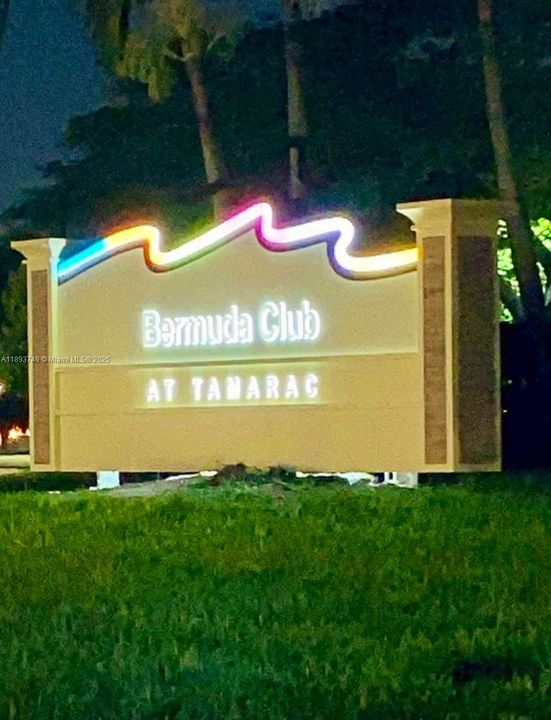 Под контрактом: $1,375 (1 спален, 1 ванн, 660 Квадратных фут)