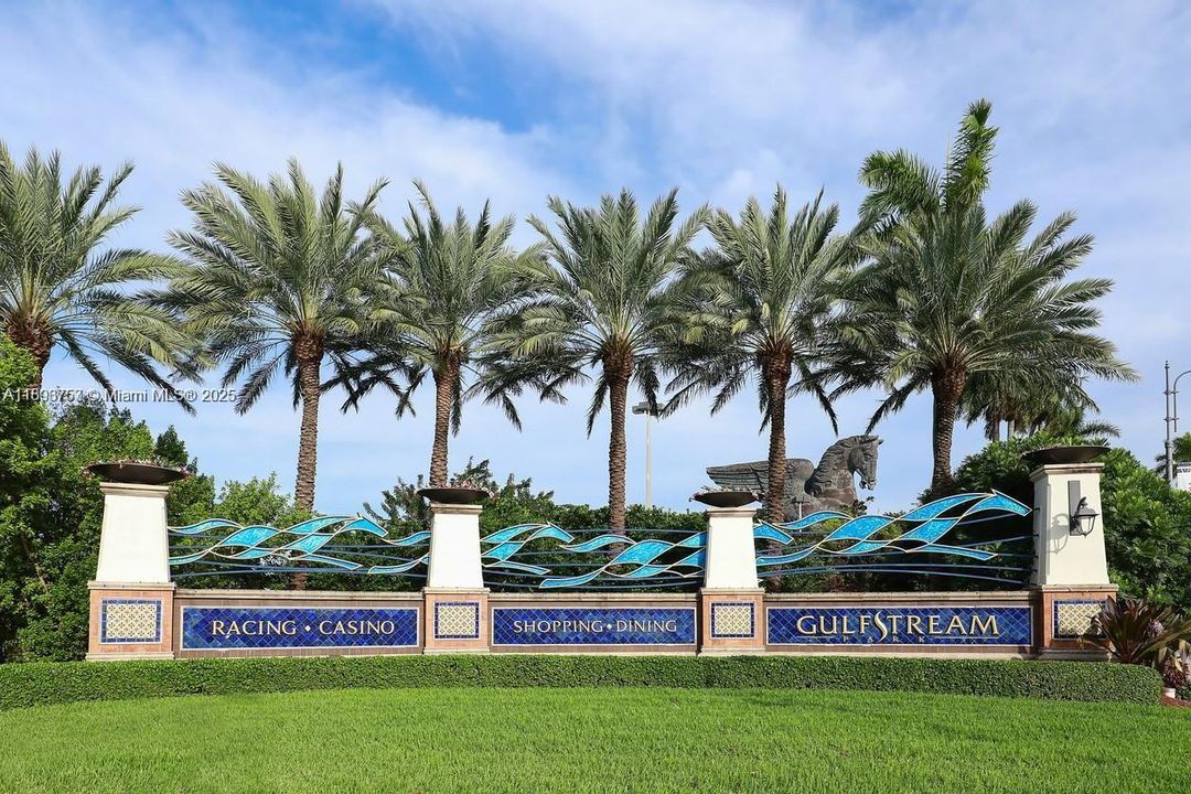 待售: $152,000 (1 贝兹, 1 浴室, 785 平方英尺)