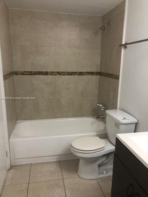 Recently Rented: $1,498 (1 beds, 1 baths, 826 Square Feet)