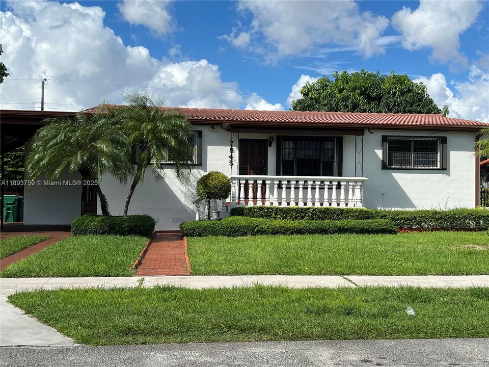 Recientemente alquilado: $3,500 (3 camas, 2 baños, 1276 Pies cuadrados)