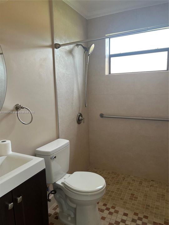 Recientemente alquilado: $3,500 (3 camas, 2 baños, 1276 Pies cuadrados)